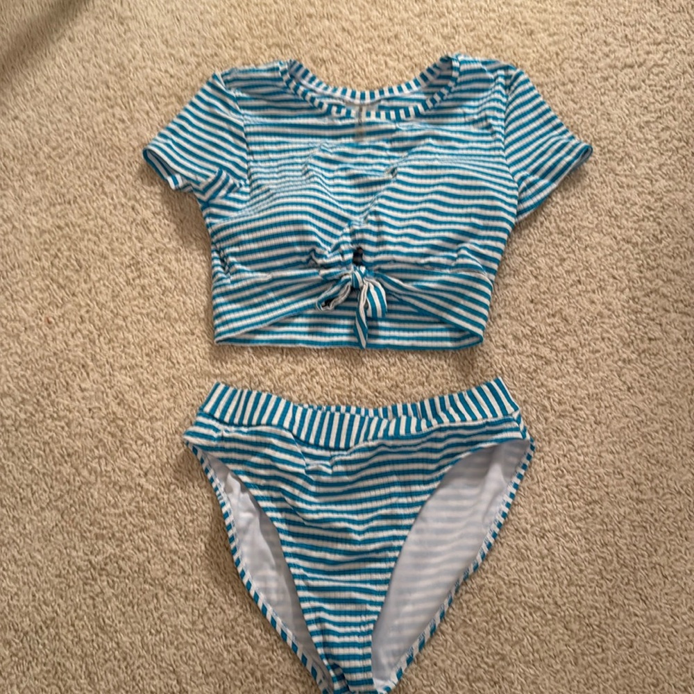 2 piece bathing suit